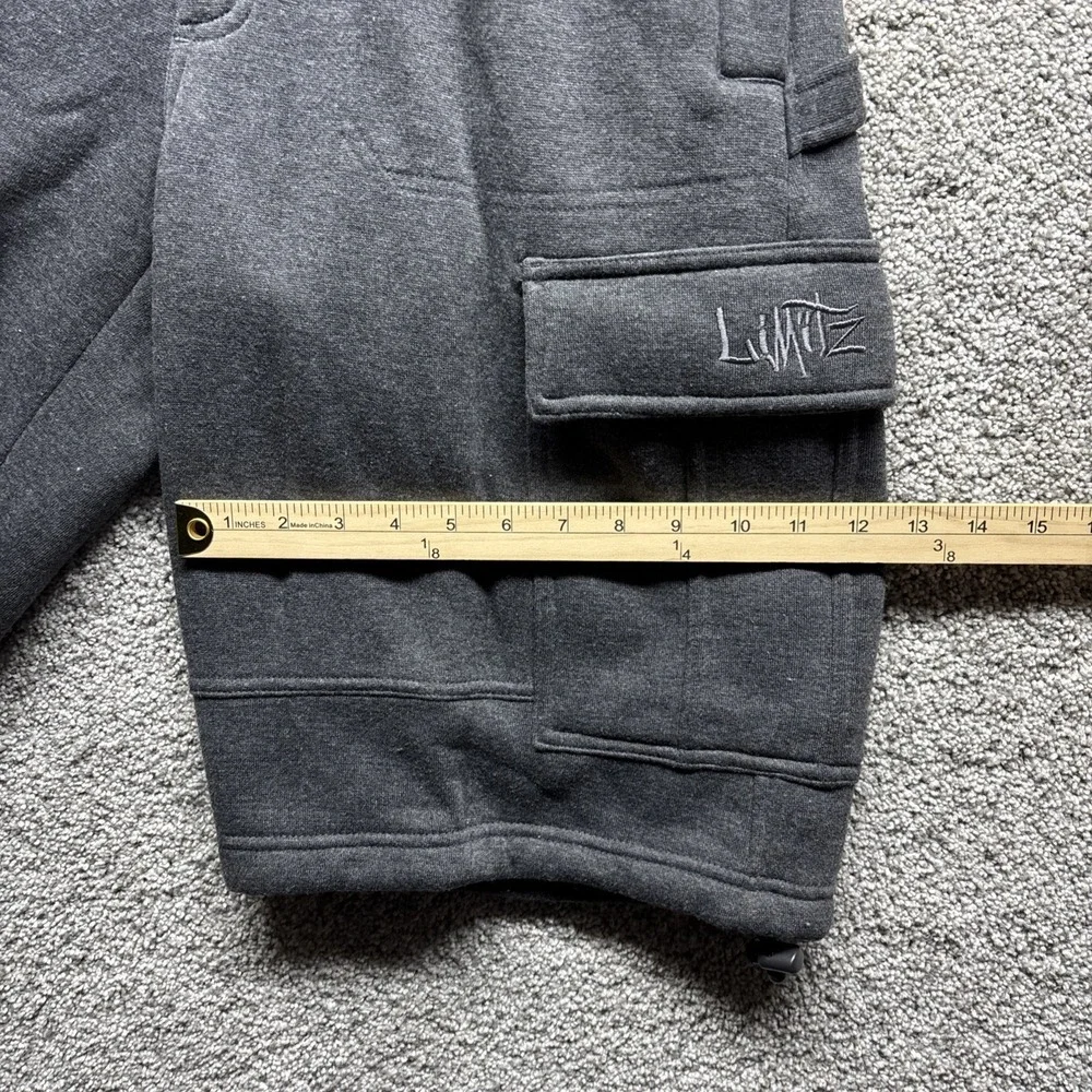 Vintage Y2K No Boundaries Limitz Shorts Men's SMALL Gray Cargo Baggy Fleece NWT‎